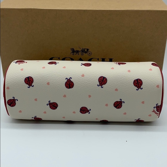 Makeup Brush Holder With Ladybug Print - Picture 10 of 16